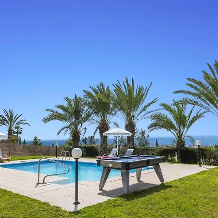 Villa Thalia By *